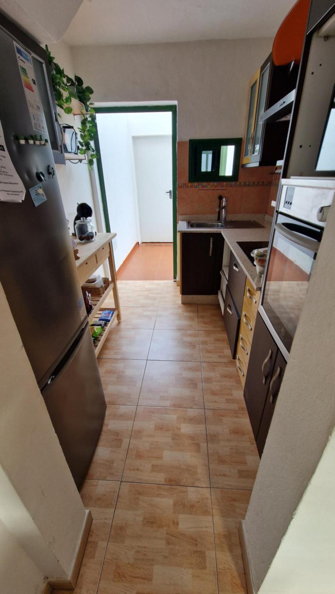 Lukite House * Tias