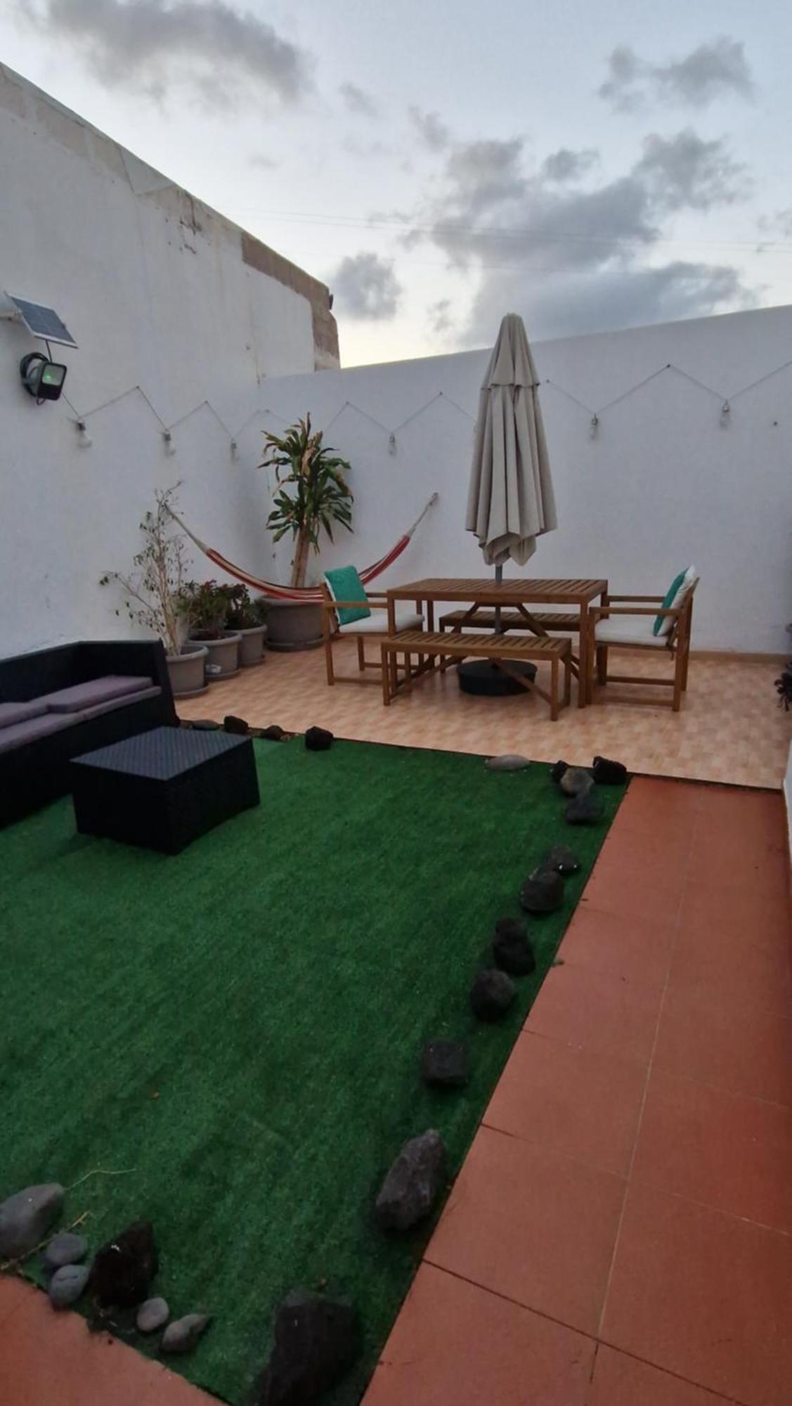 Lukite House Apartment Tías