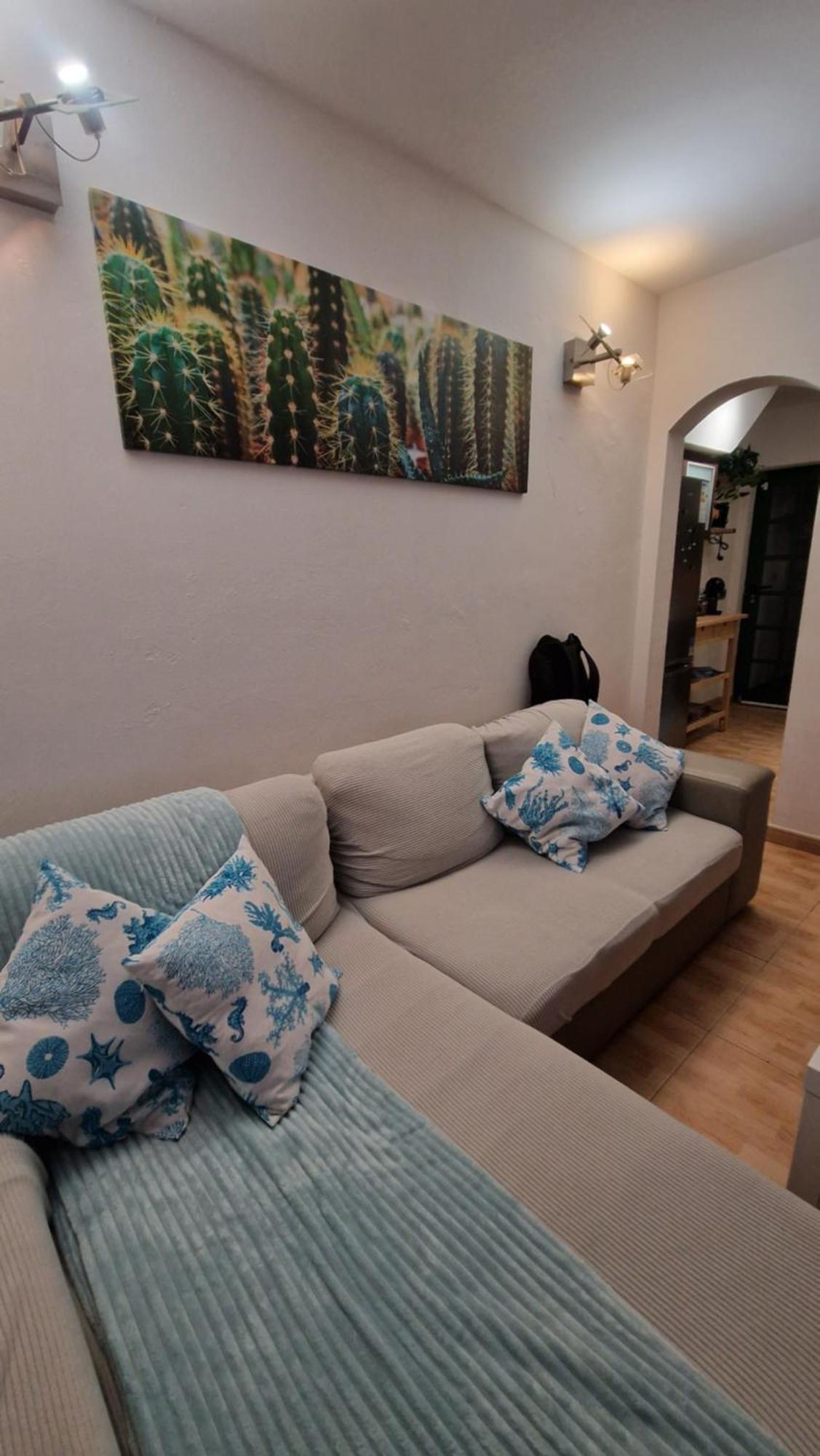 Lukite House *